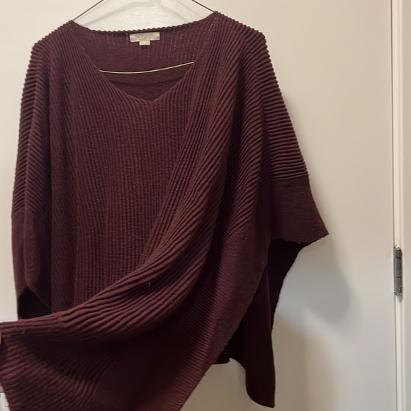 NWOT Knit Poncho - Picture 3 of 6